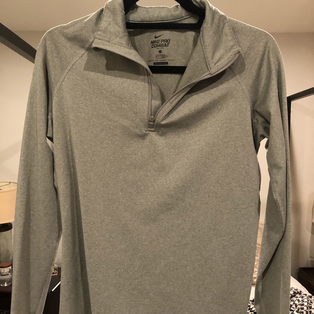 NIKE PRO COMBAT DRI-FIT QUARTER ZIP